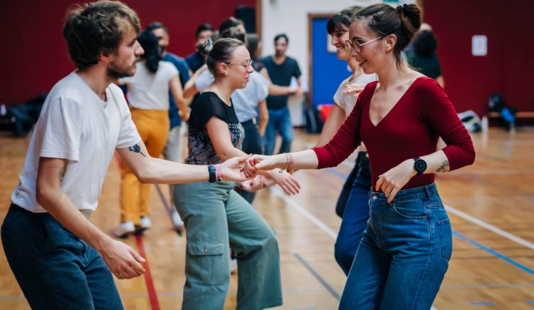 CHRISTMAS SWING 2024